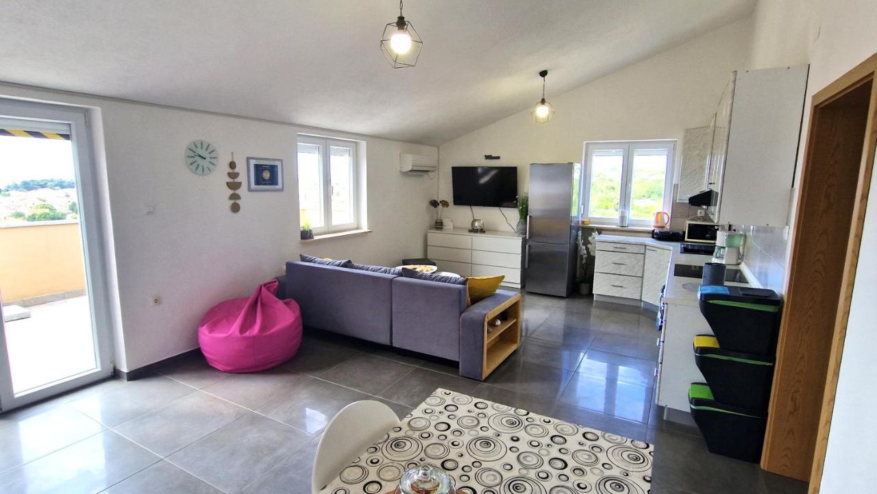 Apartment Goran Krk Town Extérieur photo
